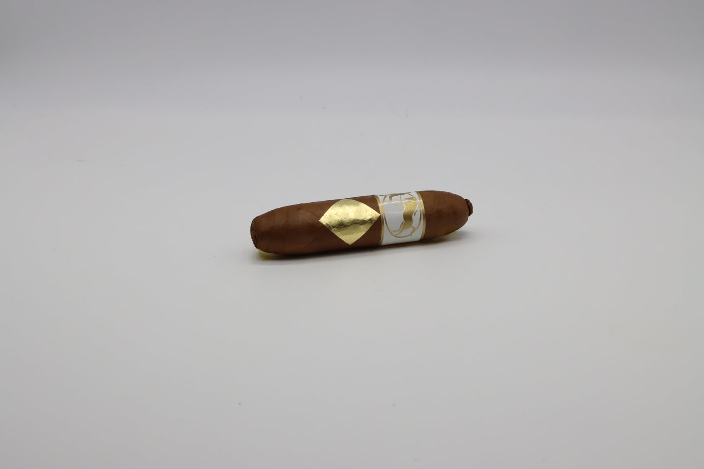 Japanese cigars, delivery cigars, buy cigars in japan, boutique cigars, best price cigars,日本葉巻、津幡葉巻、