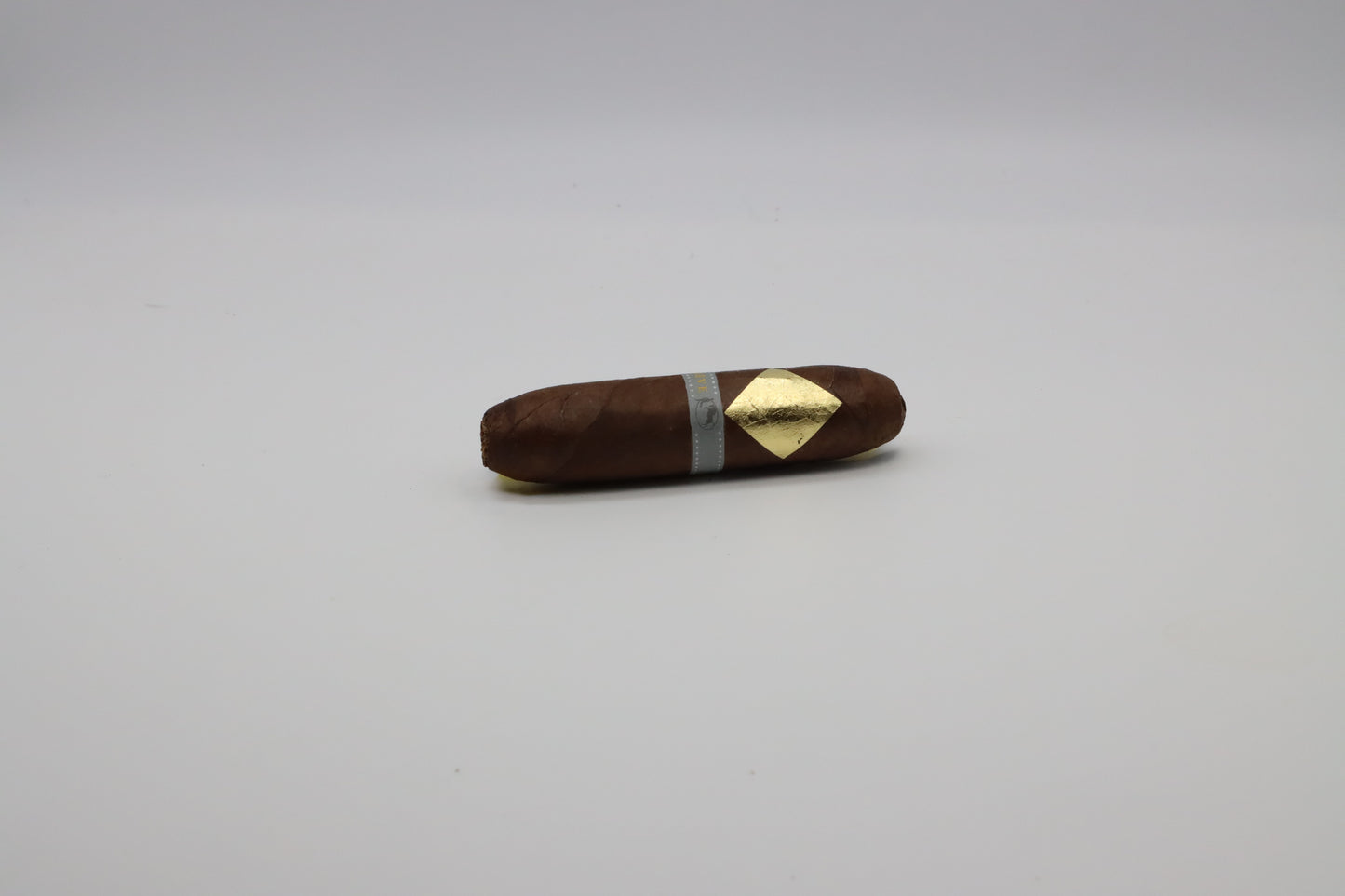 Japanese cigars, delivery cigars, buy cigars in japan, boutique cigars, best price cigars,日本葉巻、津幡葉巻、