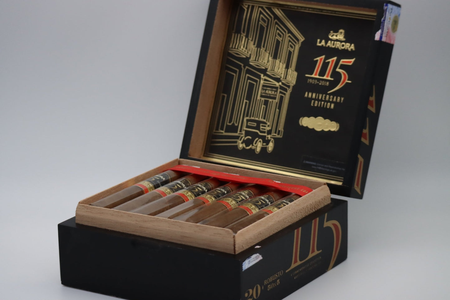 La Aurora 115th Robusto - racccigarsclub