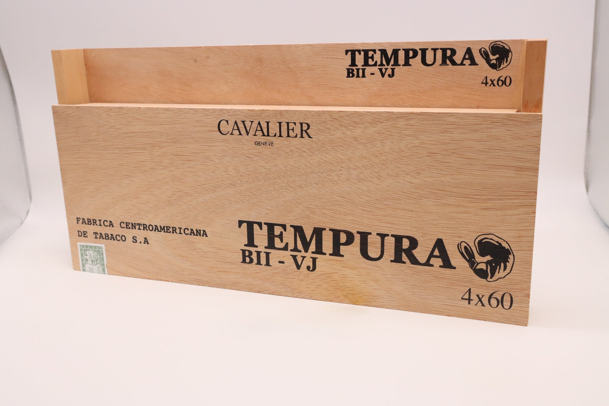 Japanese cigars, delivery cigars, buy cigars in japan, boutique cigars, best price cigars,日本葉巻、津幡葉巻、