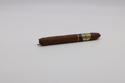 Gran Mareva Gold Petit Corona - racccigarsclub