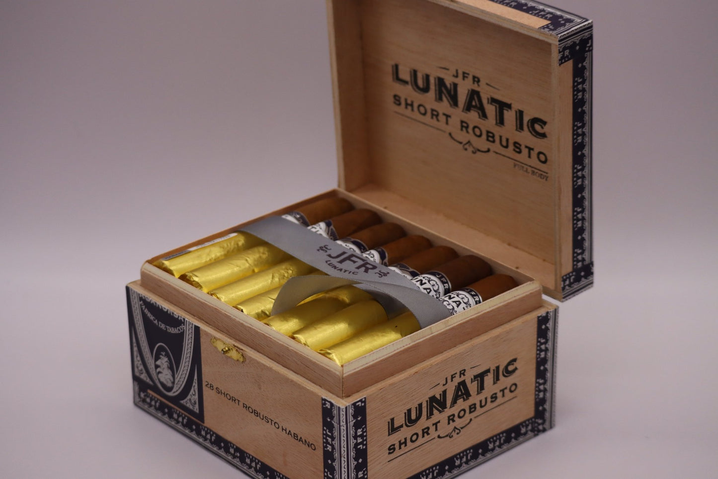 J.F.R Lunatic Short Robuso Habano - racccigarsclub