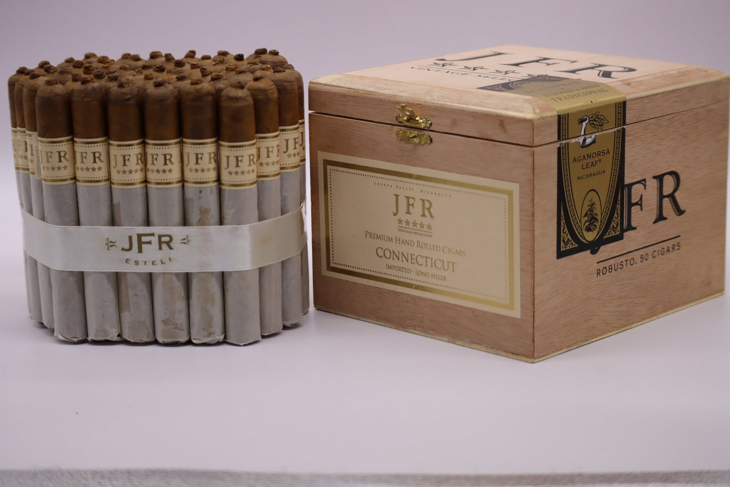 J.F.R Robusto Connecticut - racccigarsclub